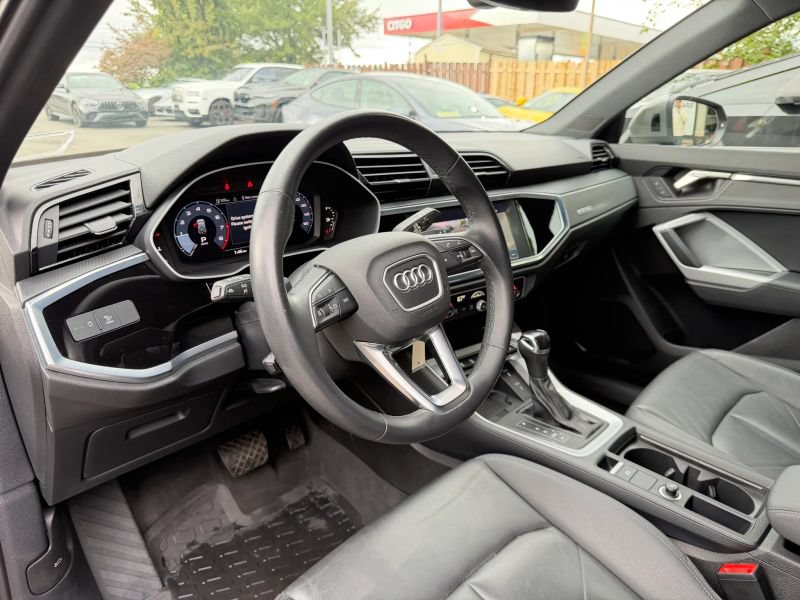 Used 2022 Audi Q3 2.0T Premium Plus w/ Premium Plus Package AWD/4WD image 13