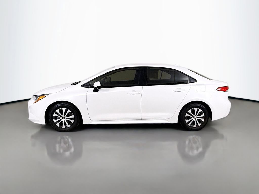 Certified 2022 Toyota Corolla LE w/ Premium Interior Package image 4