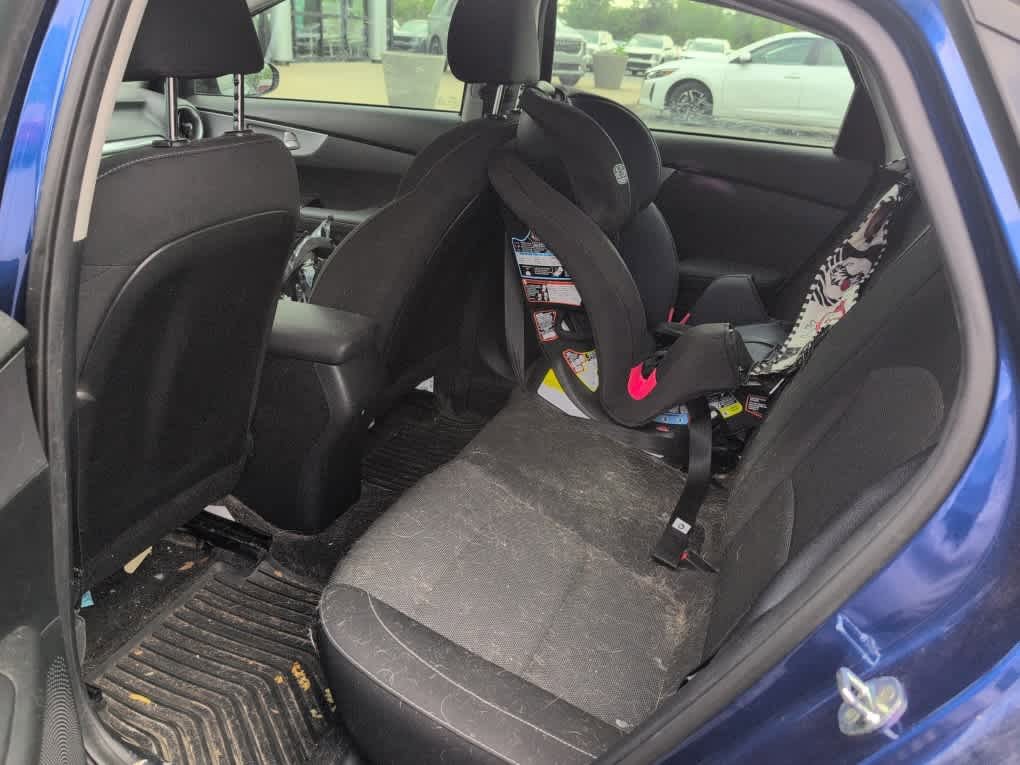 Used 2022 Kia Forte LXS FWD image 7