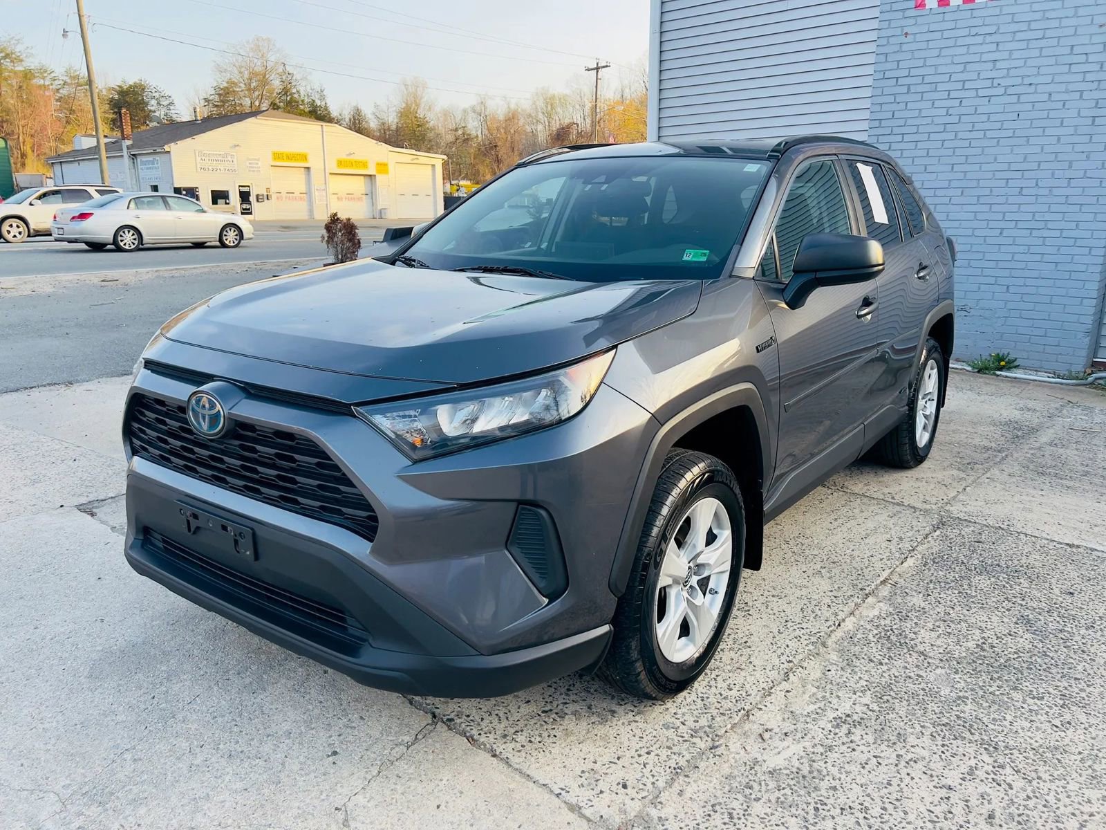 Used 2020 Toyota RAV4 LE w/ All Weather Liner Package