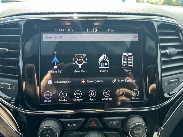 Used 2019 Jeep Grand Cherokee Limited w/ Trailer Tow Group IV AWD/4WD image 16