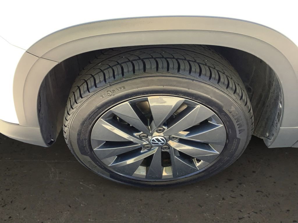 Used 2024 Volkswagen Taos S FWD image 10