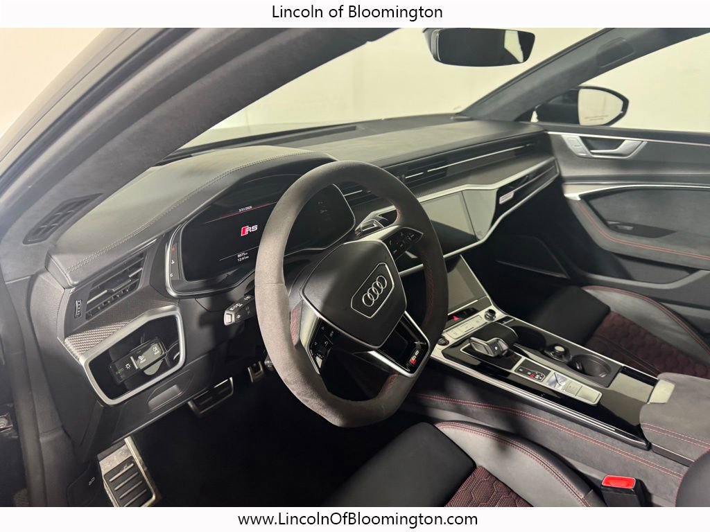 Used 2024 Audi RS 7 Performance w/ Black Optic Package image 32