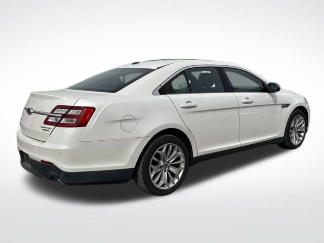 Used 2014 Ford Taurus Limited image 4