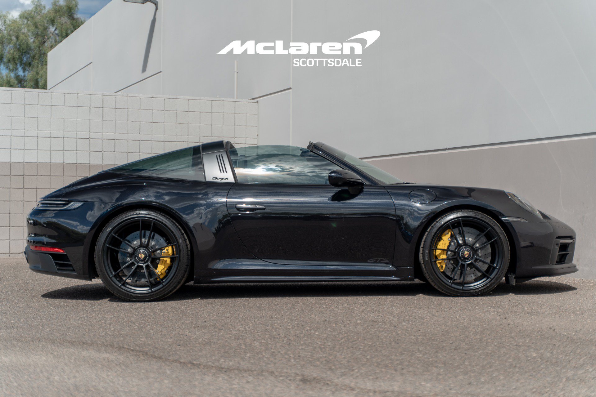 Used 2024 Porsche 911 Targa 4 GTS w/ Premium Package AWD/4WD image 16