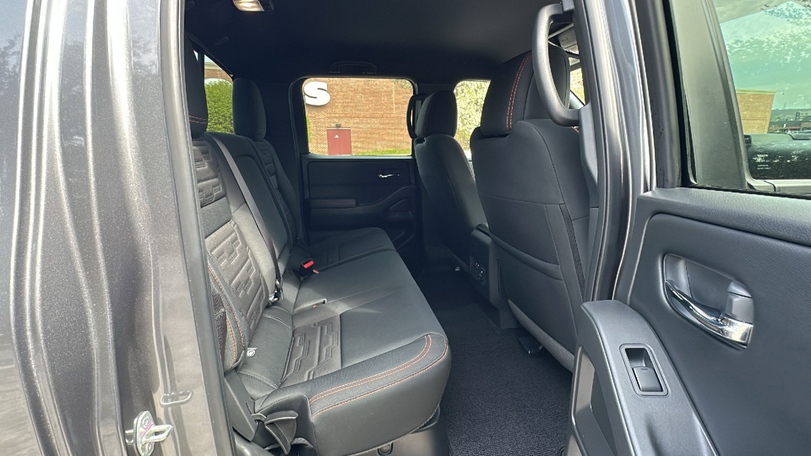 Certified 2025 Nissan Frontier PRO-4X w/ Pro Convenience Package image 25