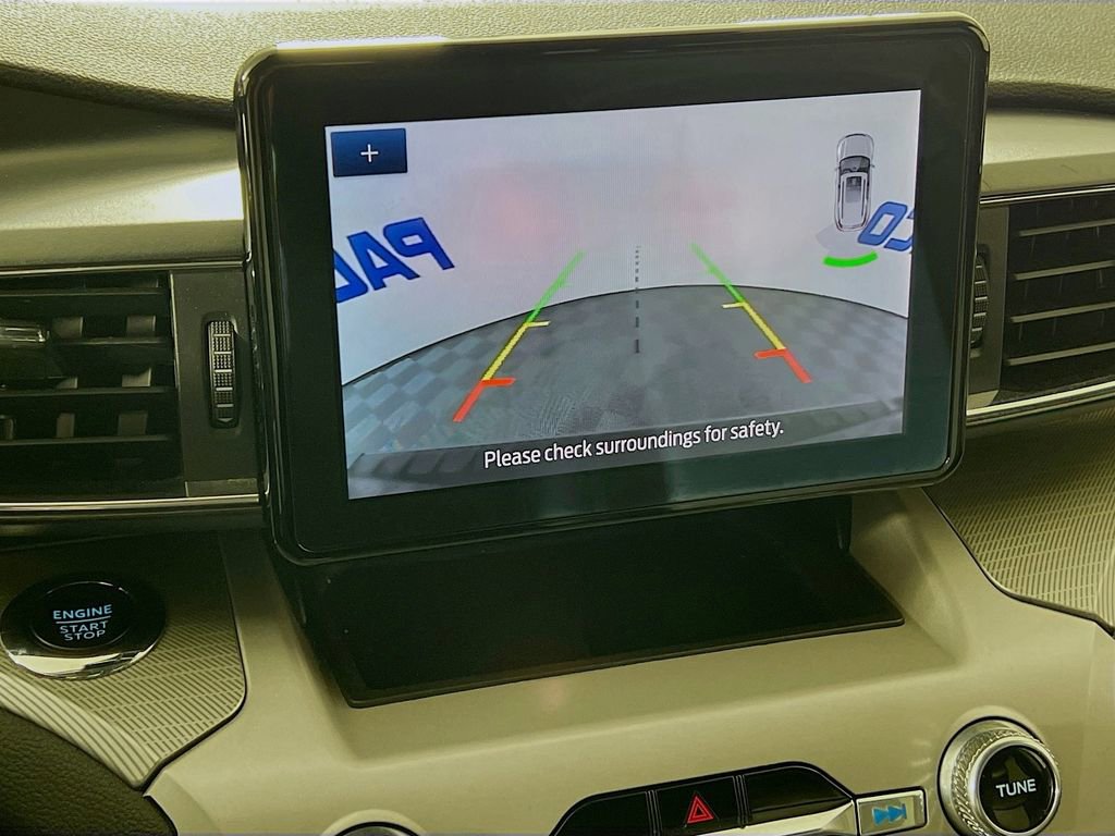 Used 2024 Ford Explorer XLT w/ Equipment Group 202A image 21