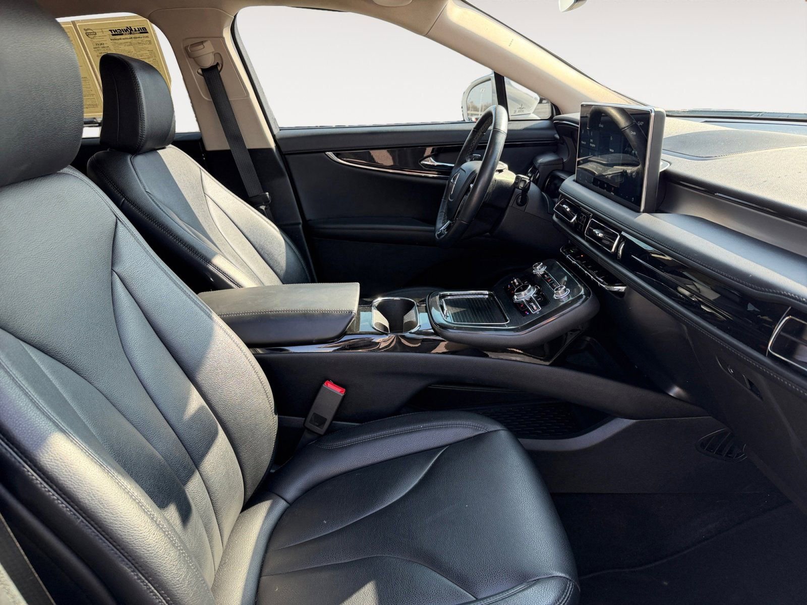 Certified 2023 Lincoln Nautilus FWD w/ Premium Package image 15