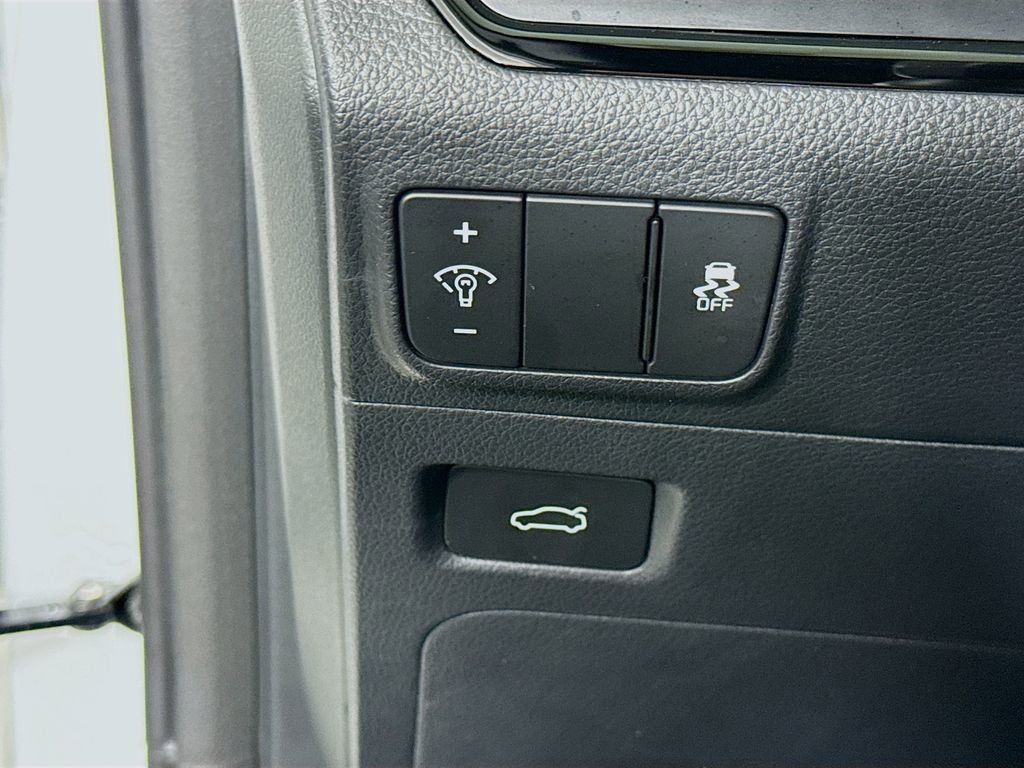 Used 2025 Kia K5 GT-Line image 19