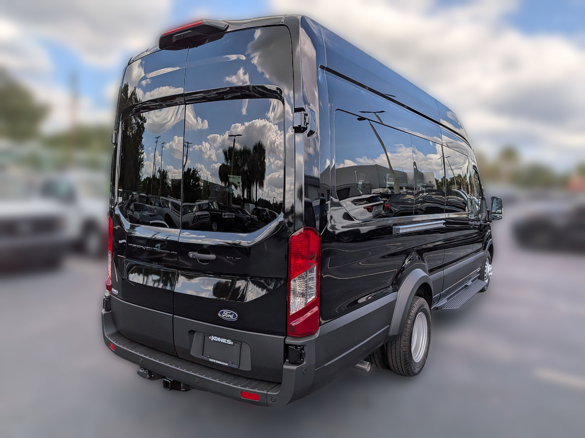New 2026 Ford Transit 350 XLT RWD image 5