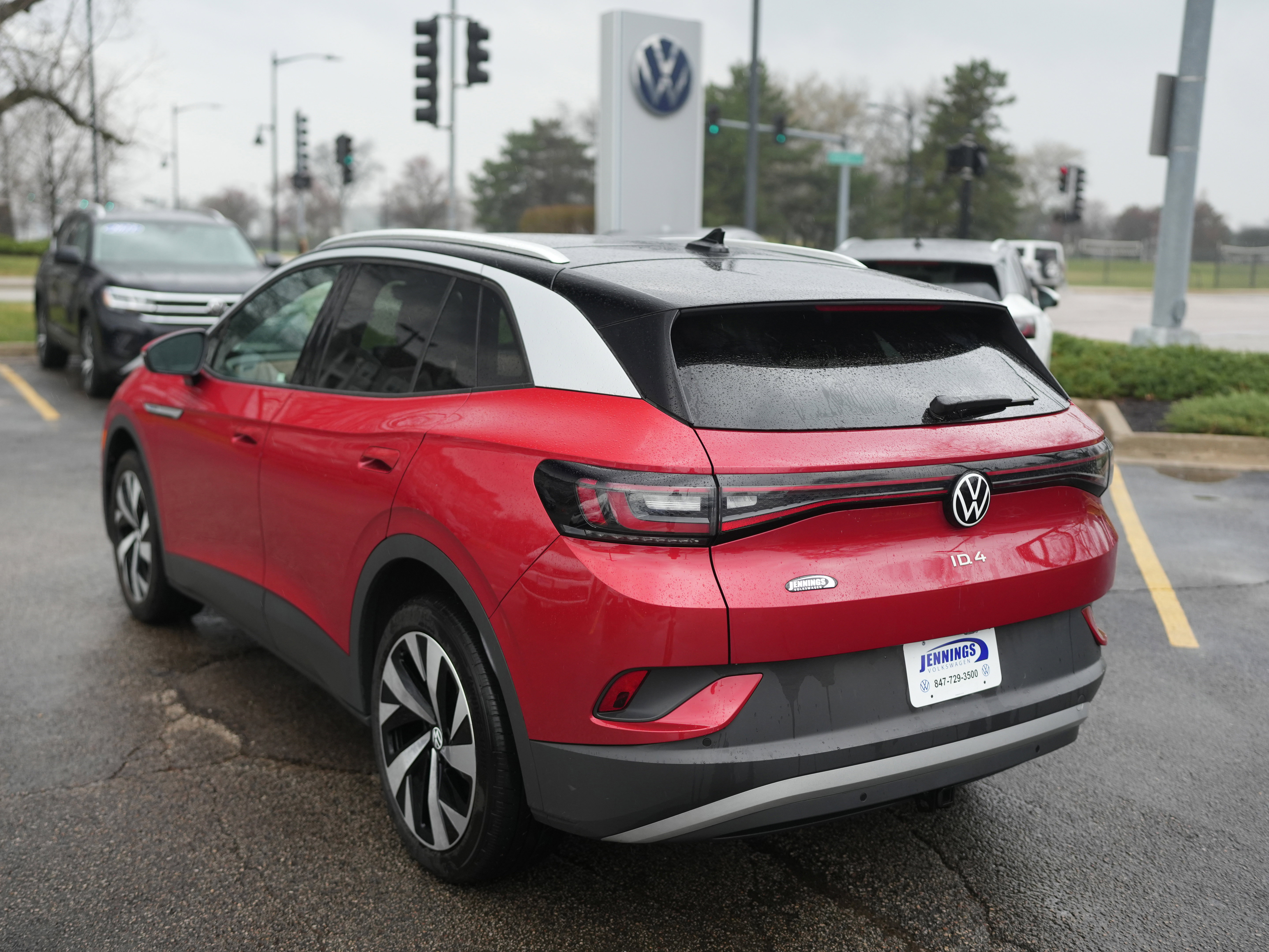 Used 2022 Volkswagen ID.4 Pro S w/ Gradient Package image 5