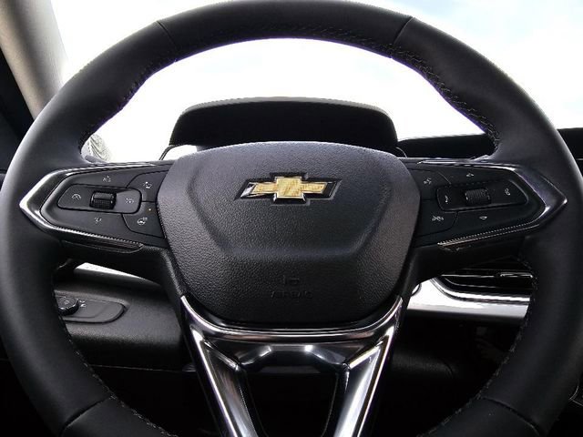 Used 2025 Chevrolet Trax LT w/ Driver Confidence Package image 26