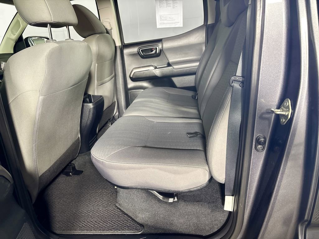 Used 2016 Toyota Tacoma SR5 image 19
