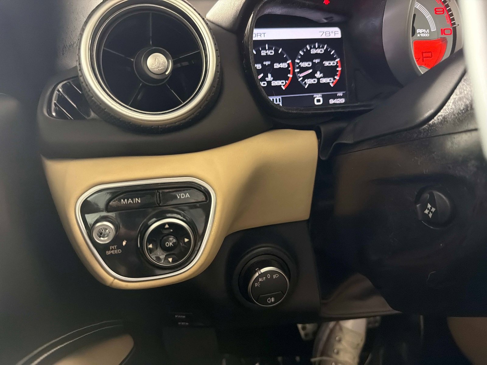 Used 2016 Ferrari California T image 40