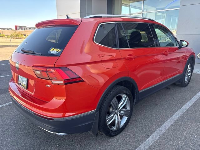 Used 2018 Volkswagen Tiguan SEL Premium FWD image 3