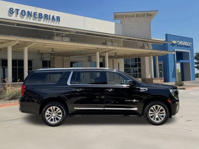 Used 2024 GMC Yukon XL Denali w/ Max Trailering Package AWD/4WD image 4