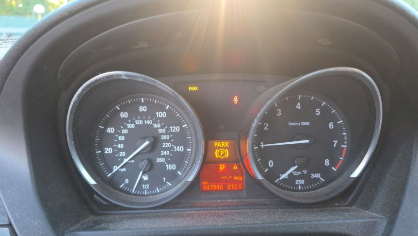 Used 2015 BMW Z4 sDrive28i RWD image 22
