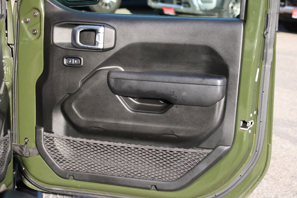 Used 2022 Jeep Wrangler Sport AWD/4WD image 33
