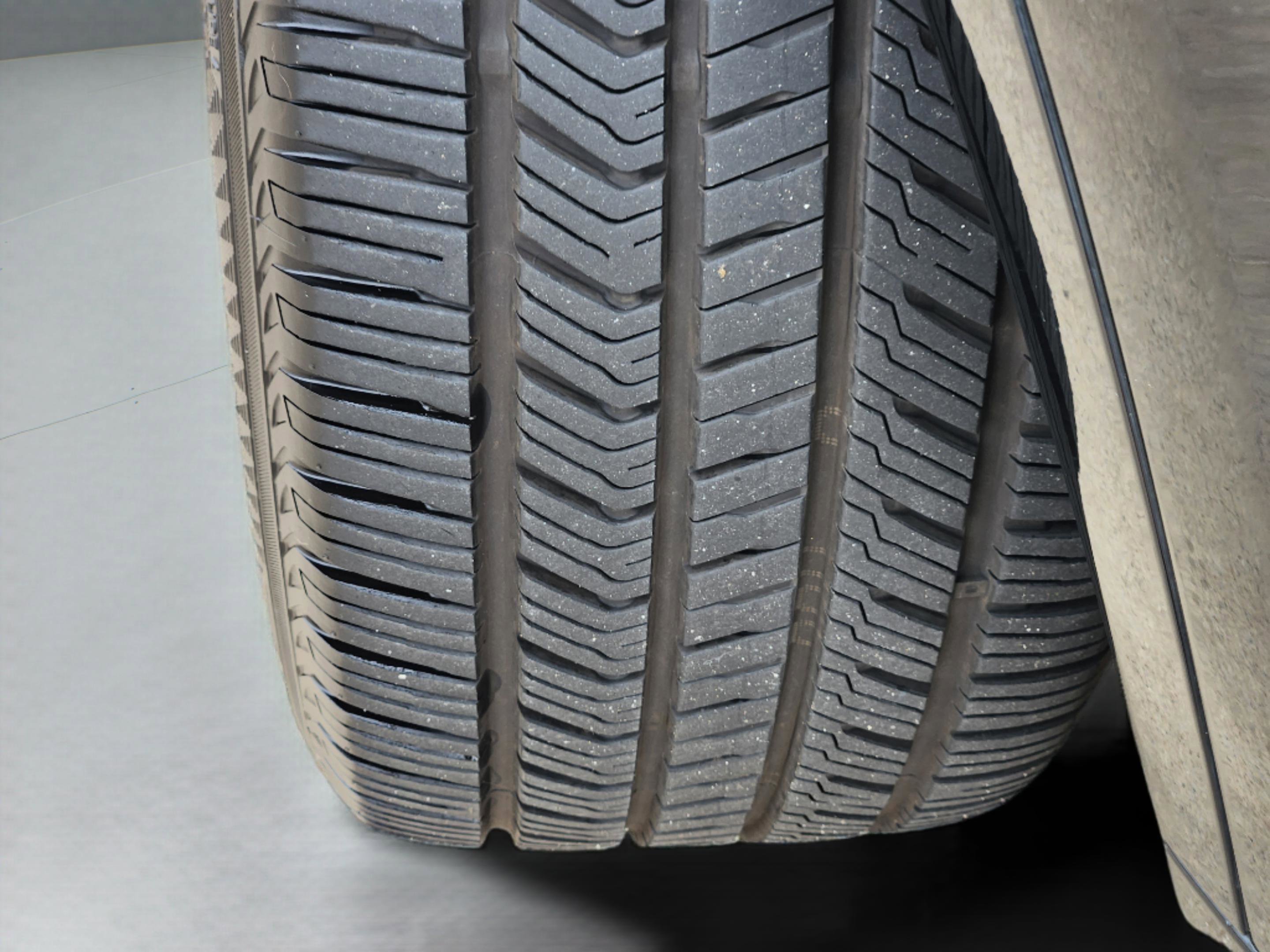 Used 2018 Land Rover Discovery HSE image 33