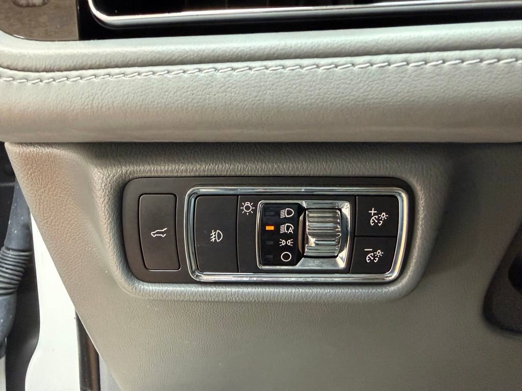 Used 2021 Lincoln Aviator Reserve w/ Equipment Group 201A image 23