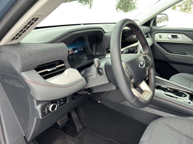 New 2025 Ford Explorer Active image 12