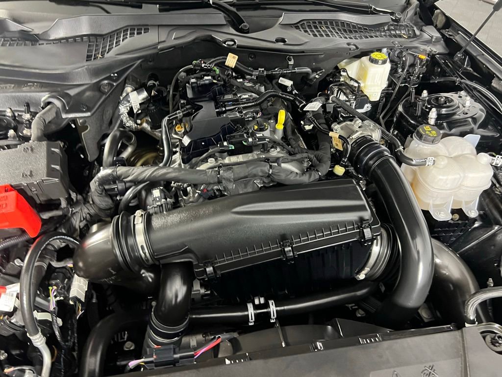 Used 2025 Ford Mustang Premium image 28