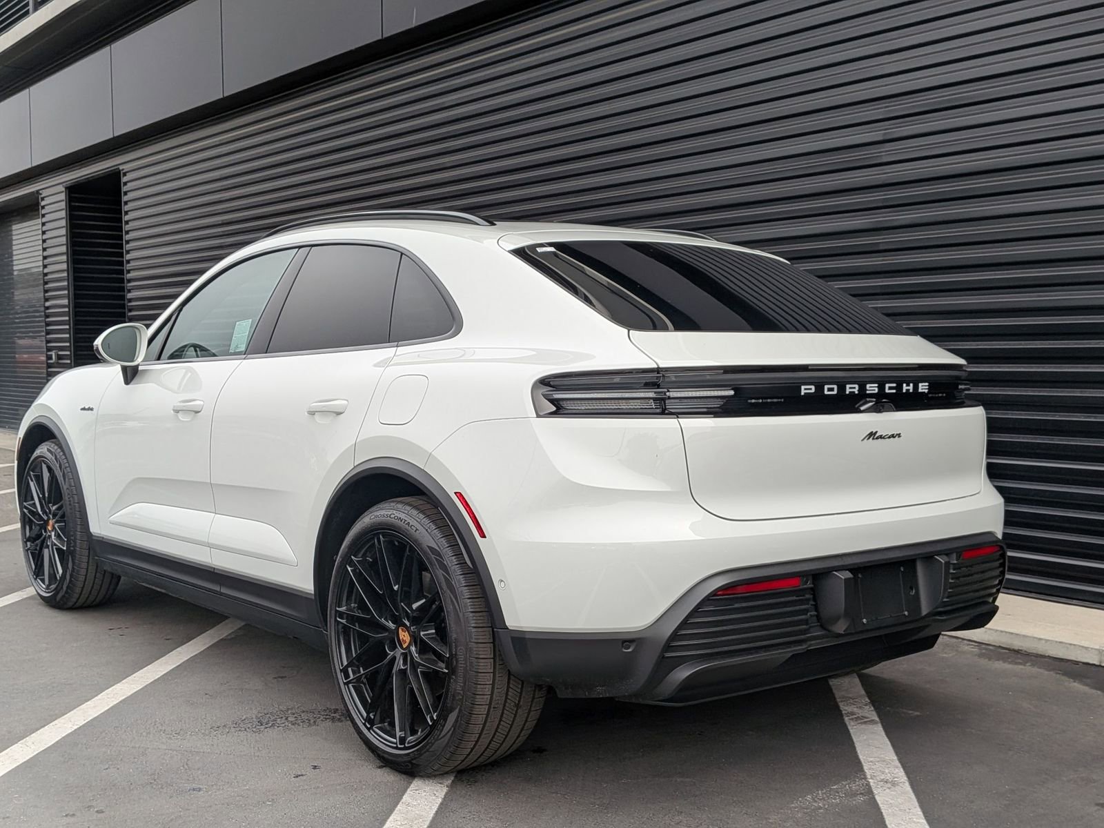 Used 2026 Porsche Macan Electric image 28