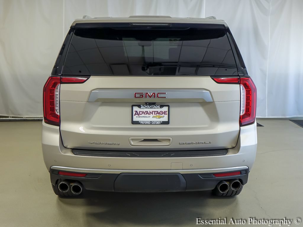 Used 2024 GMC Yukon Denali w/ Advanced Technology Package AWD/4WD image 6