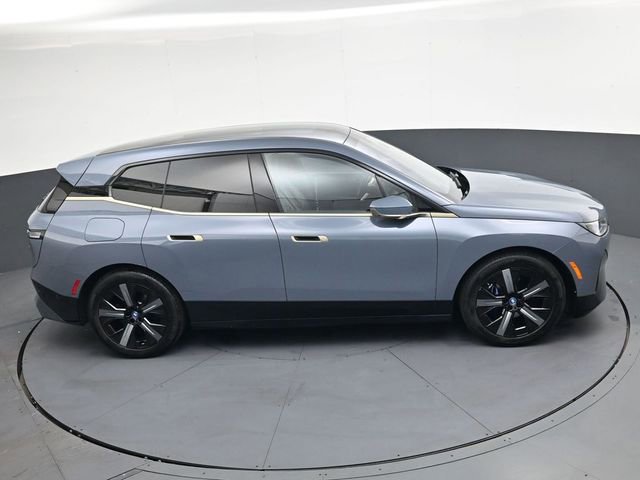 Used 2023 BMW iX xDrive50 w/ Premium Package image 21