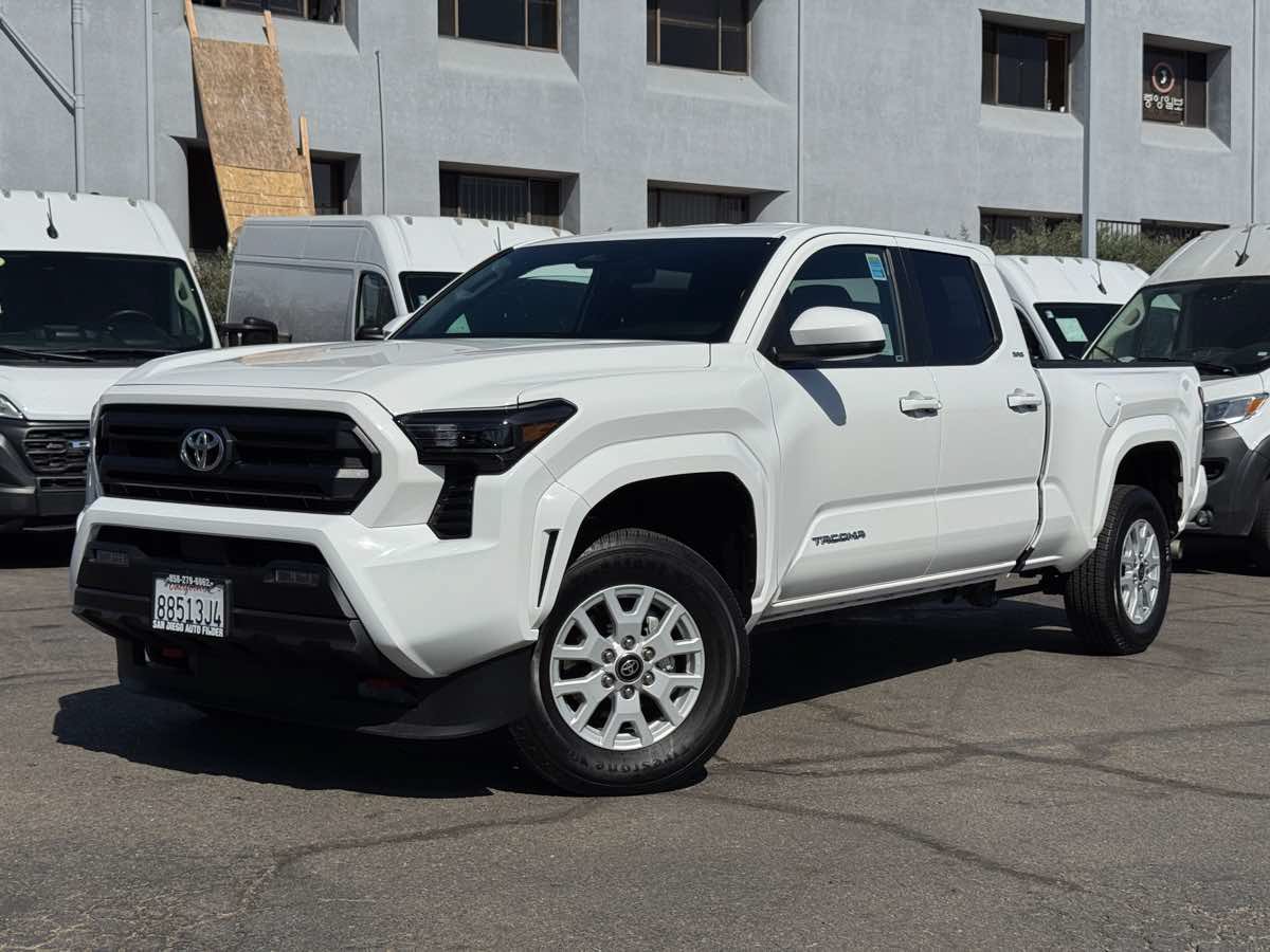 Used 2026 Toyota Tacoma SR5 RWD image 2