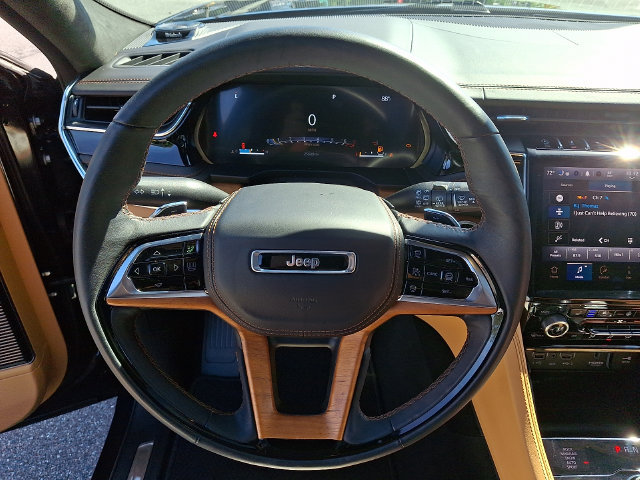 Used 2024 Jeep Grand Cherokee L Summit AWD/4WD image 22