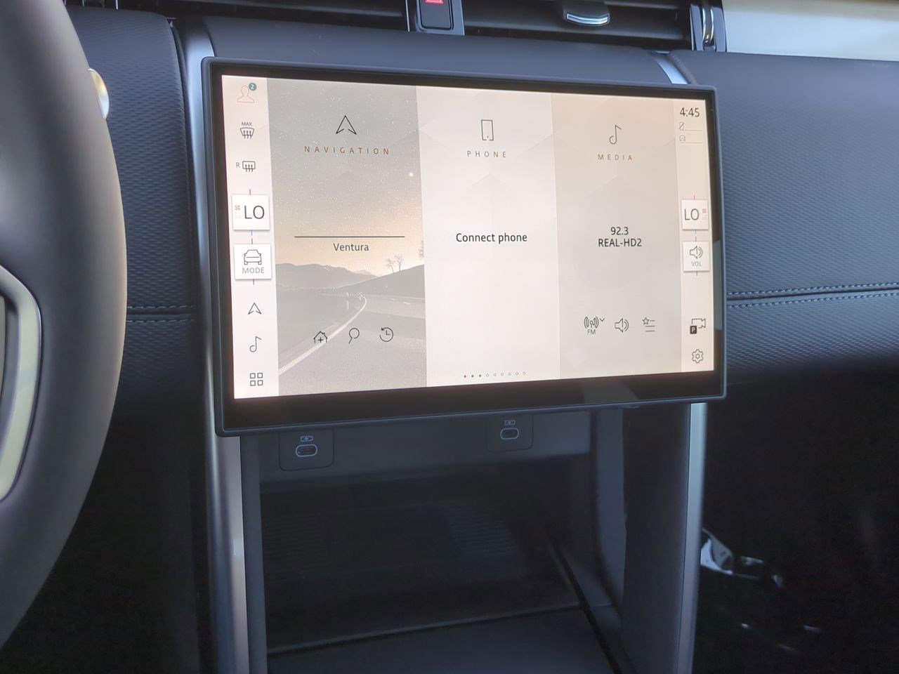 New 2026 Land Rover Discovery Sport Landmark image 15