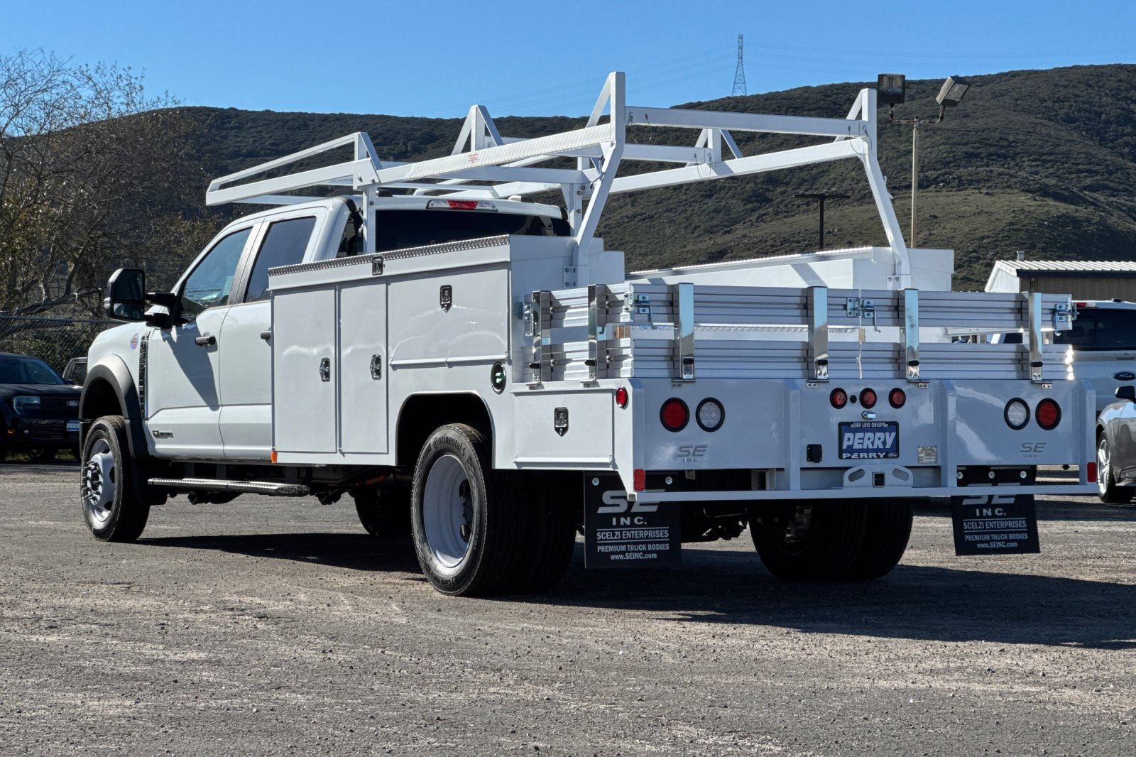 New 2025 Ford F550 4x4 Crew Cab Super Duty image 5