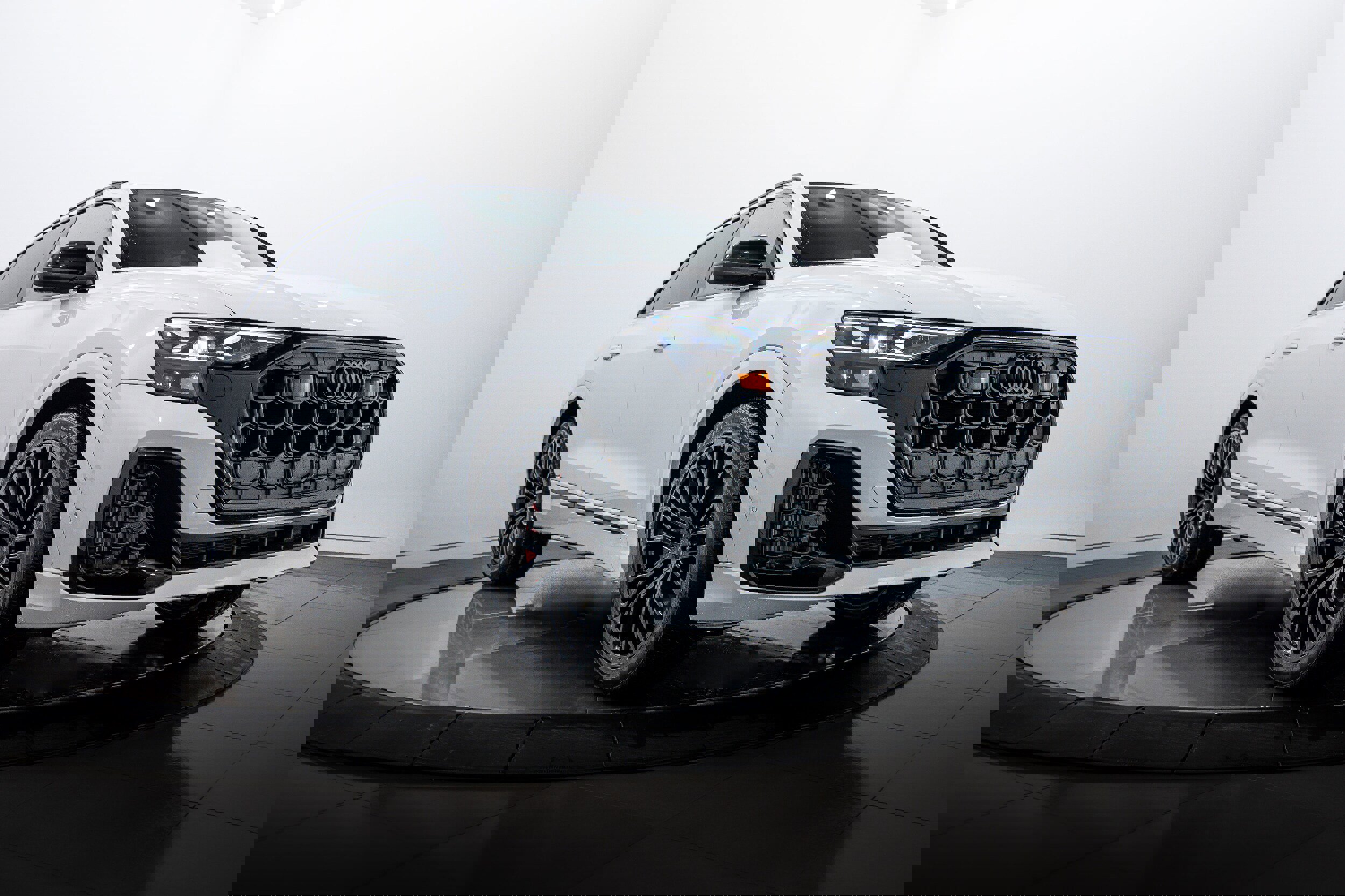 New 2026 Audi SQ8 Prestige