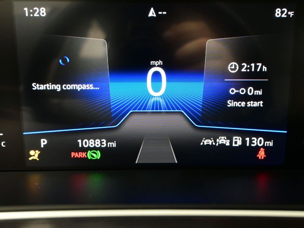 Used 2024 Volkswagen Tiguan SE image 15