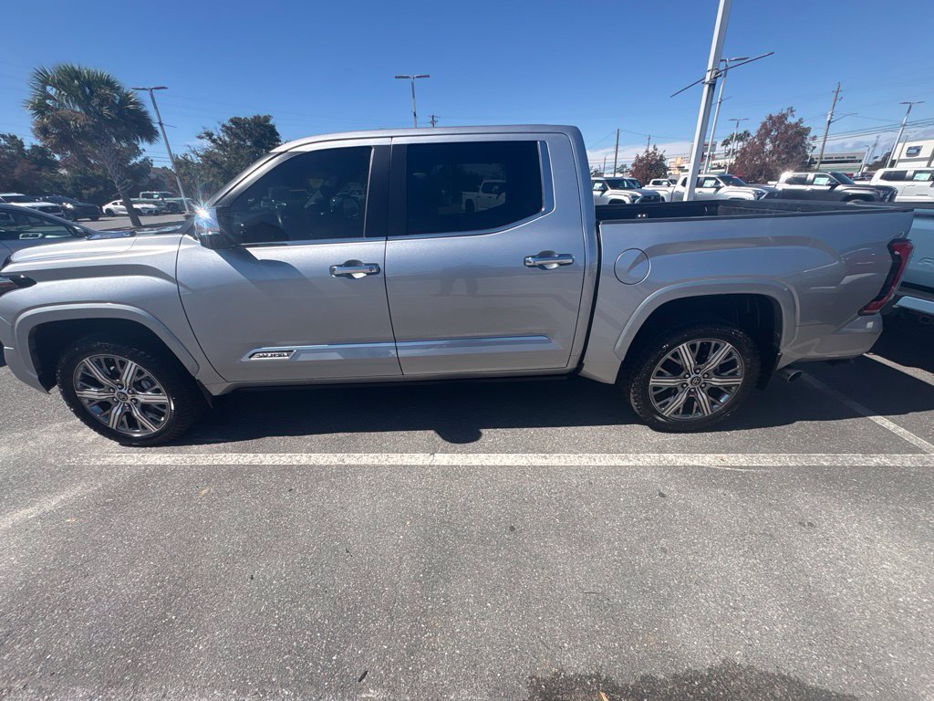 Used 2024 Toyota Tundra Capstone AWD/4WD image 3