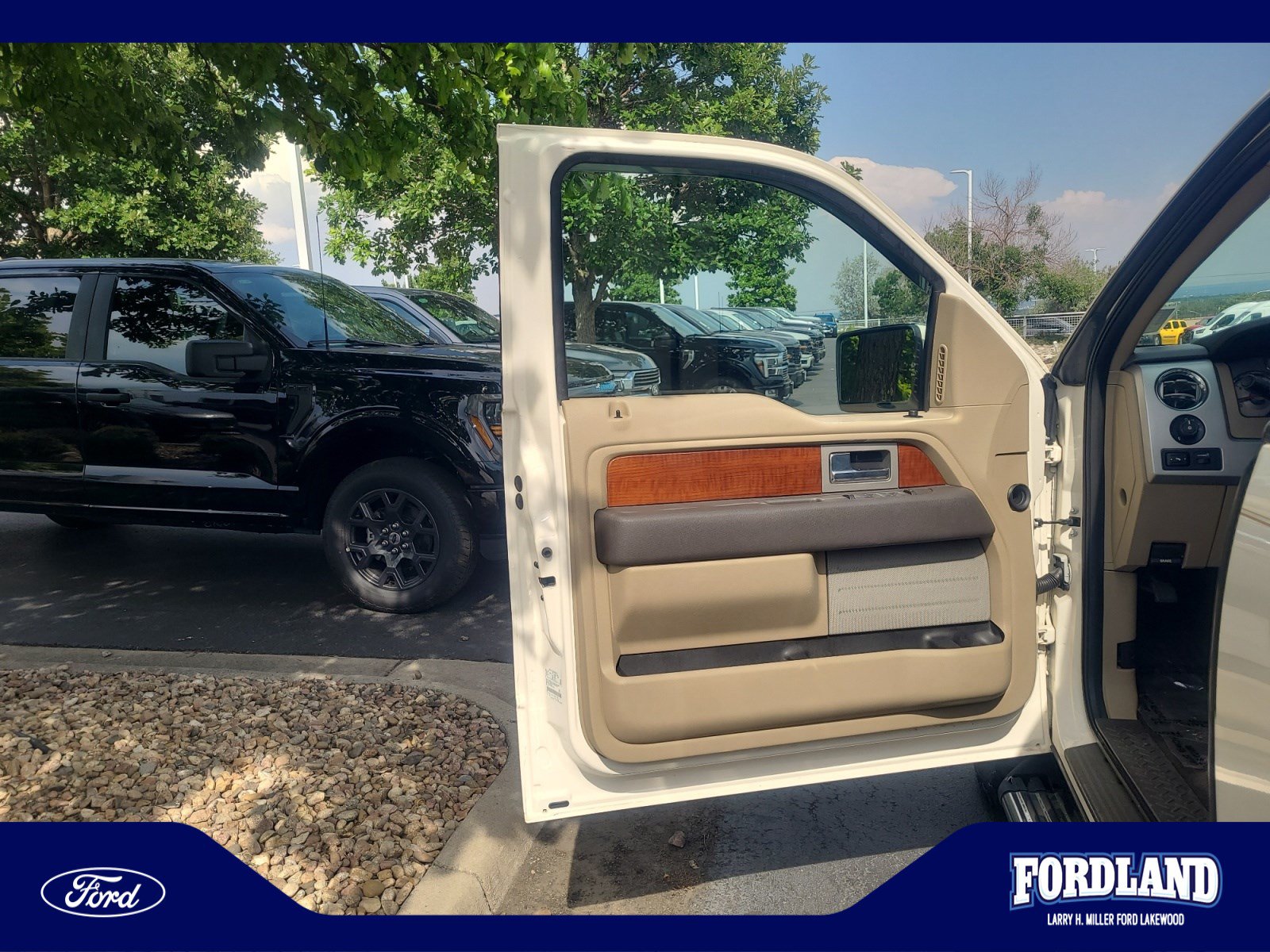 Used 2009 Ford F150 Lariat AWD/4WD image 13