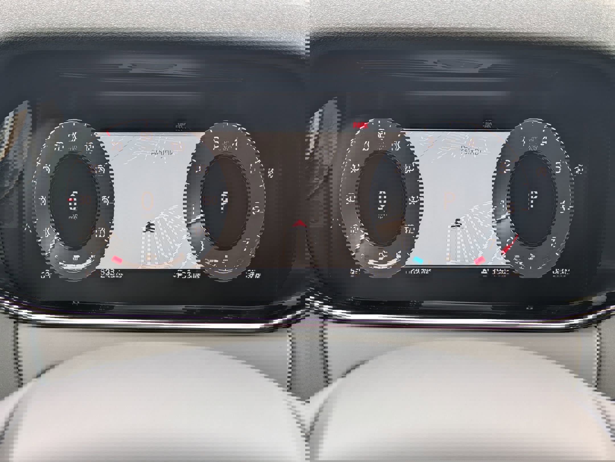 Certified 2025 Land Rover Range Rover Evoque S image 10