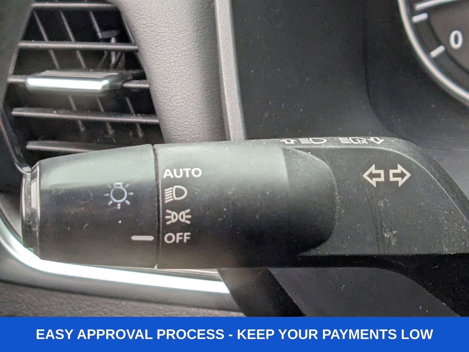 Used 2022 Nissan Rogue SV image 38