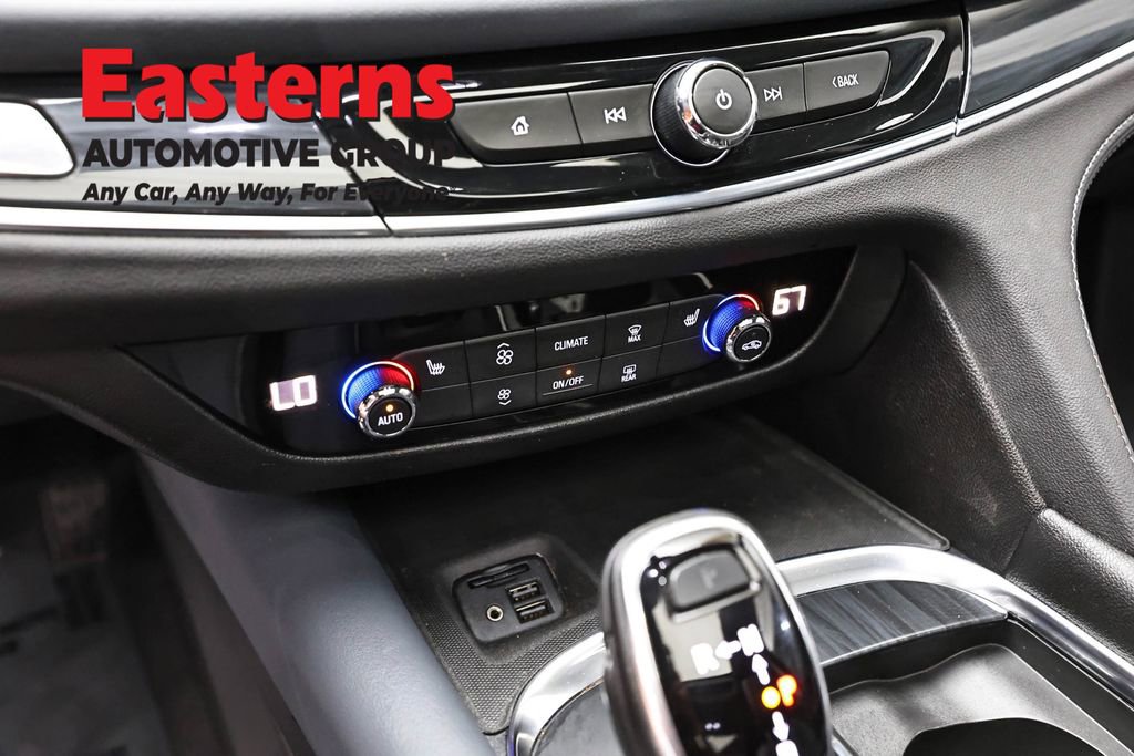 Used 2021 Buick Enclave Essence w/ Sport Touring Edition image 21
