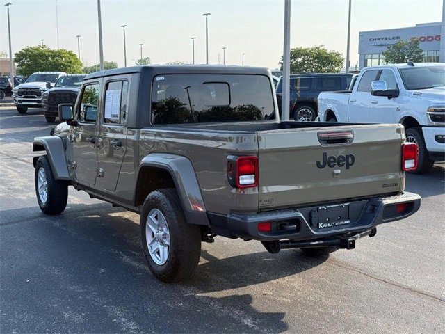 Used 2020 Jeep Gladiator Sport w/ Quick Order Package 24S image 5