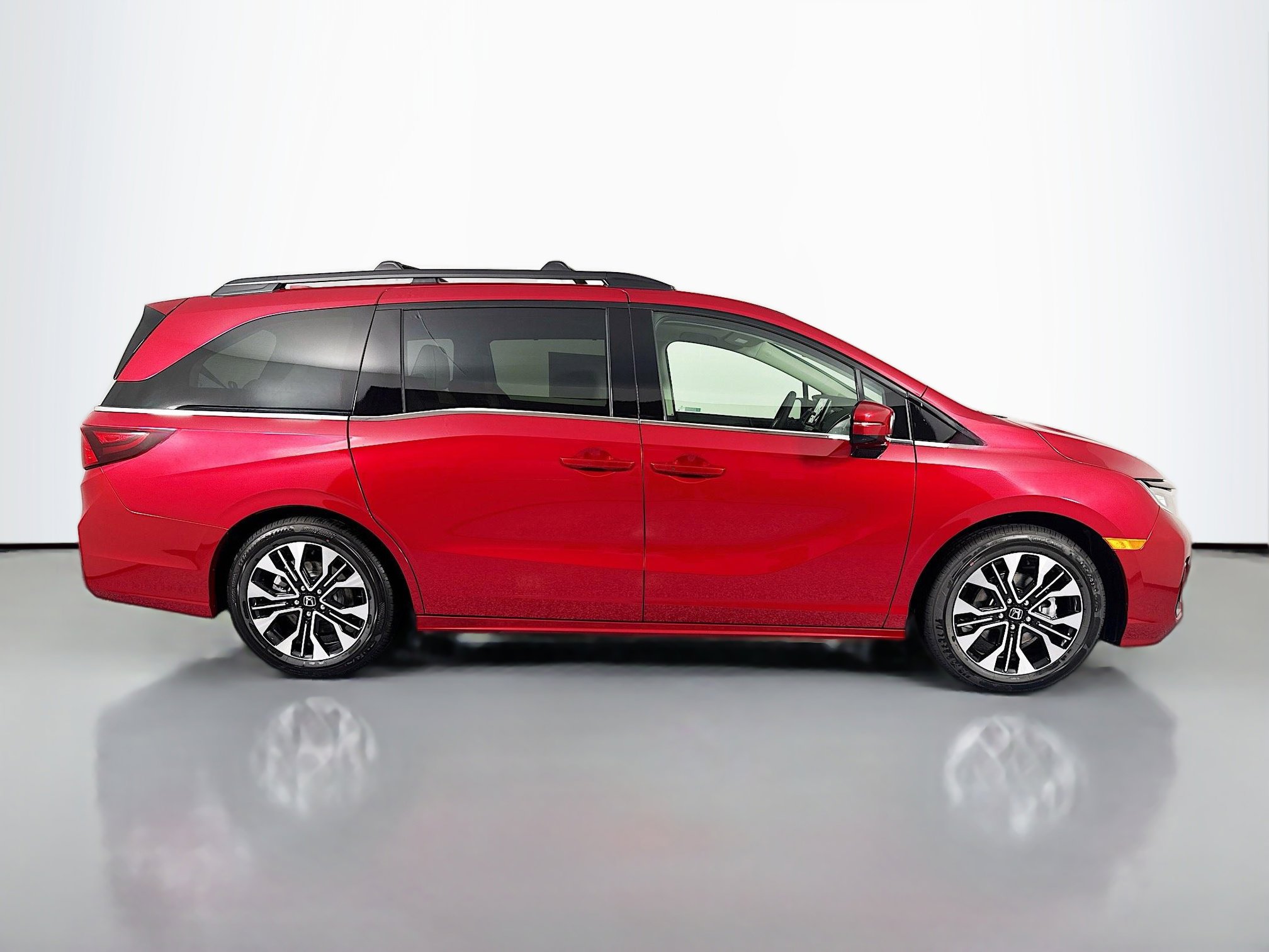 New 2026 Honda Odyssey Elite image 4