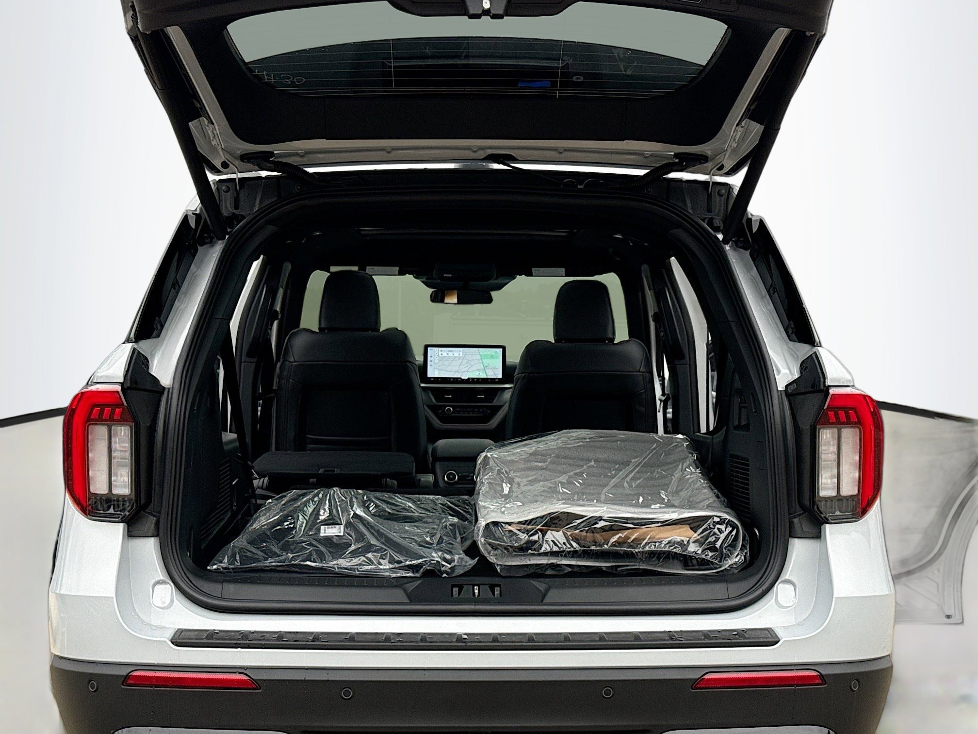 New 2026 Ford Explorer ST-Line image 7