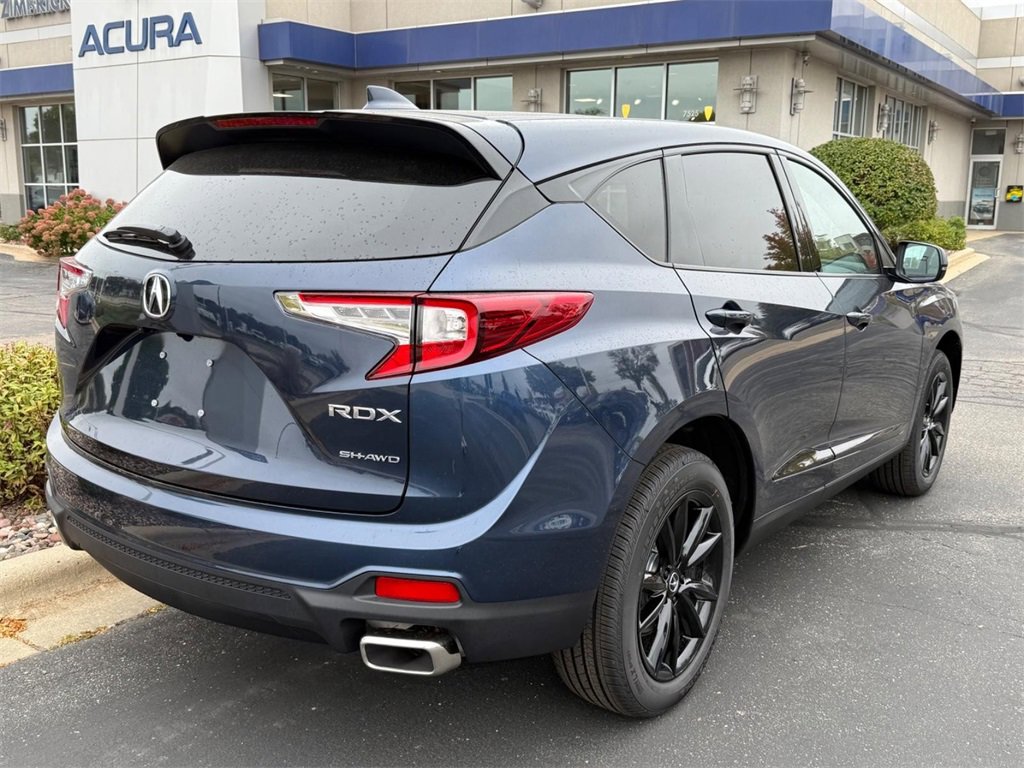 New 2025 Acura RDX SH-AWD image 3