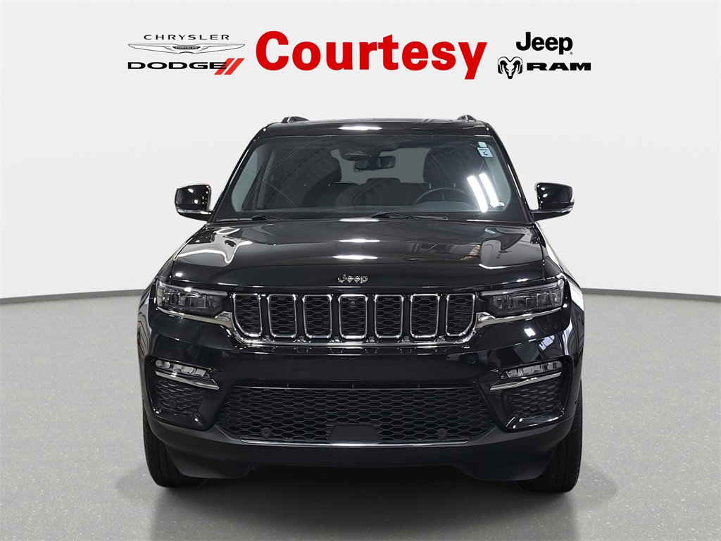Certified 2022 Jeep Grand Cherokee Limited w/ Luxury Tech Group II image 8