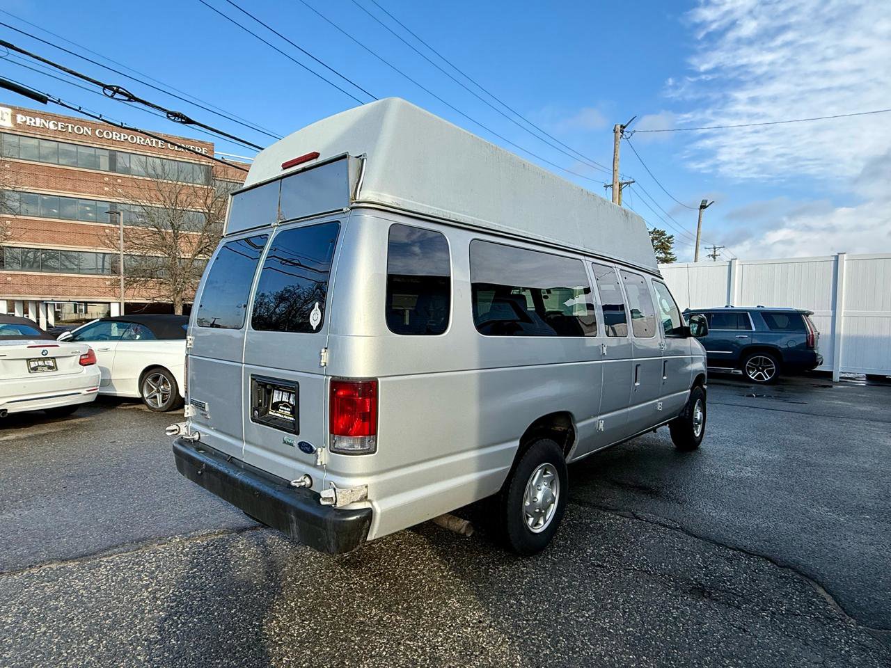 Used 2012 Ford E-350 and Econoline 350 Extended Super Duty w/ PWR Group image 5