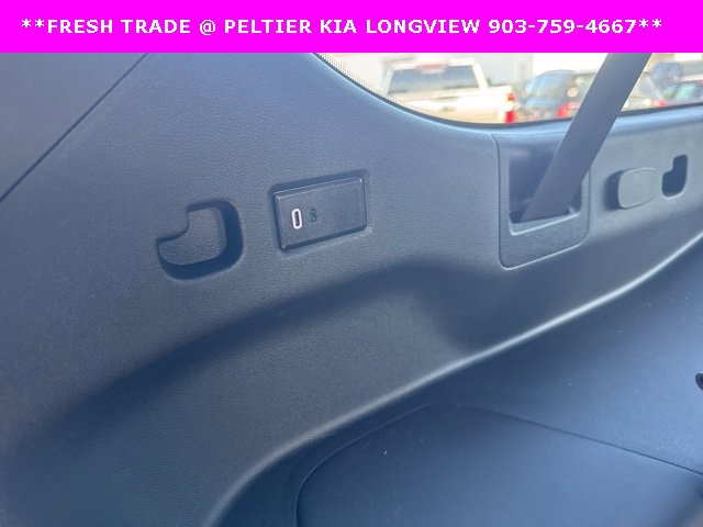 Used 2023 Chevrolet Suburban High Country image 13