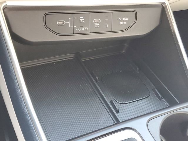 Used 2025 Kia Carnival EX FWD image 28