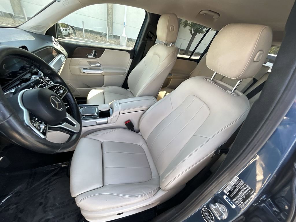 Used 2021 Mercedes-Benz GLB 250 w/ Premium Package image 11