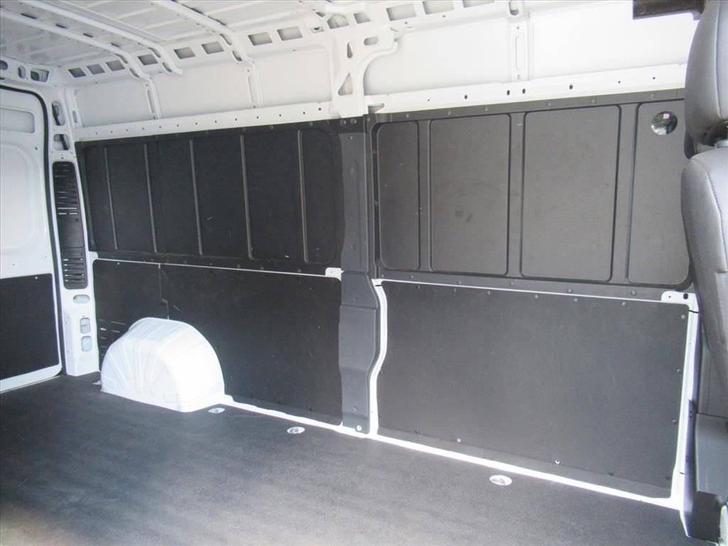 Used 2025 RAM ProMaster 2500 w/ Convenience Group FWD image 12